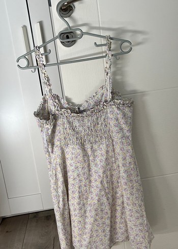 Çiçek Desenli Askılı Mini Elbise - Görsel 3