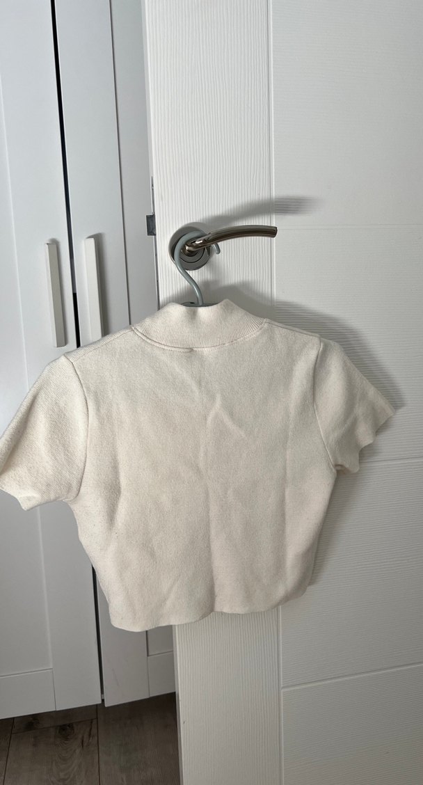 Zara Krem Rengi Kısa Kollu Yüksek Yakalı Bluz - Görsel 3