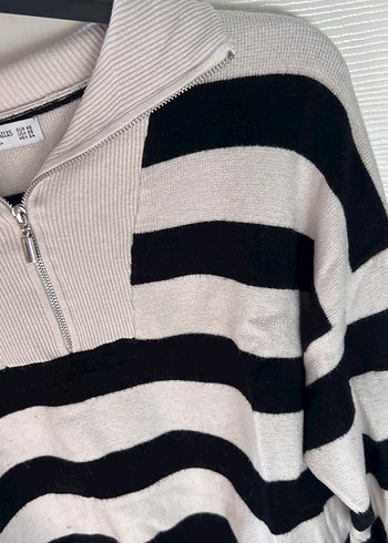 Stradivarius Siyah Çizgili Yarım Fermuarlı Triko Kazak - Görsel 5