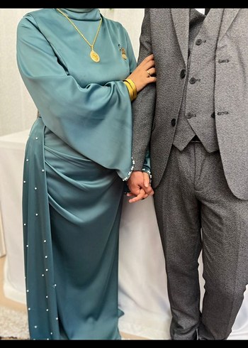 tesettür taşlı kuyruklu abiye (satılıktır) - Görsel 4