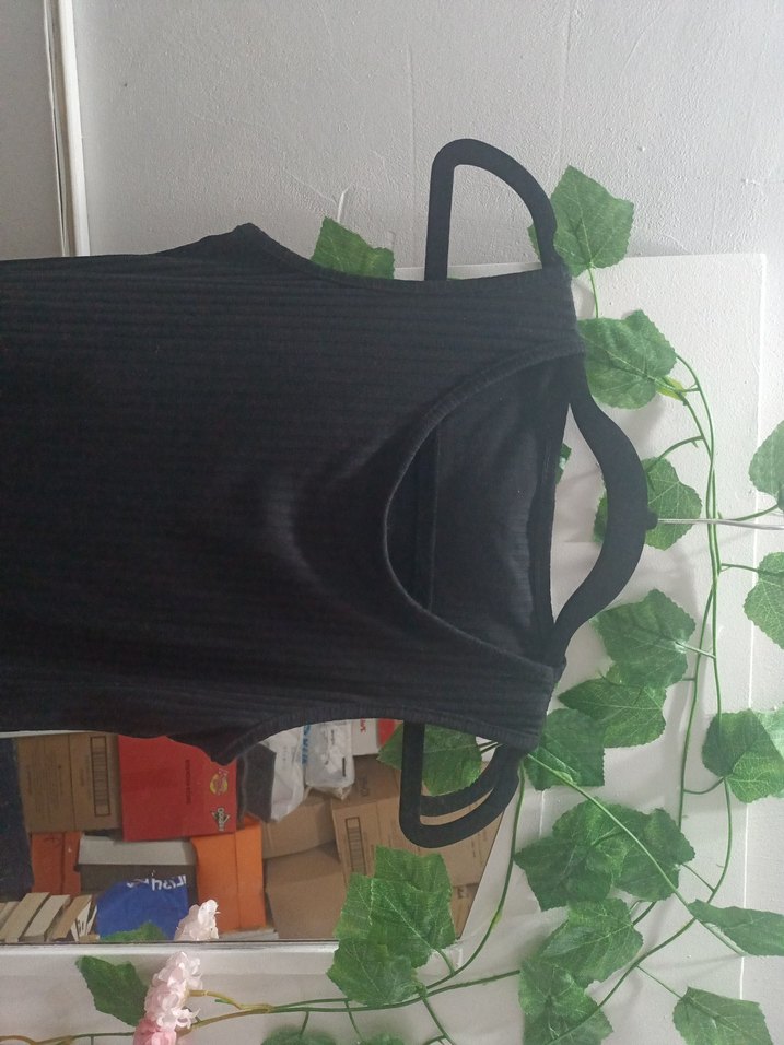 Siyah Yüksek Yakalı Kolsuz Triko Elbise - Görsel 2