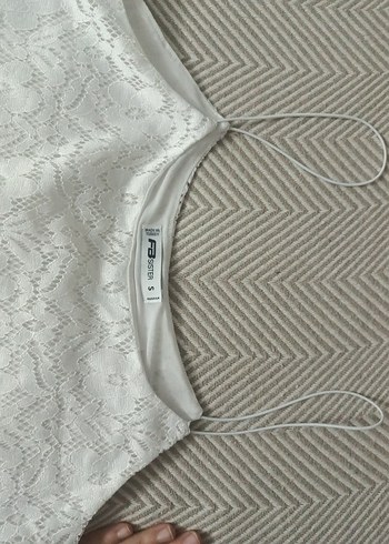 Beyaz Dantelli Kolsuz Bluz - Görsel 3