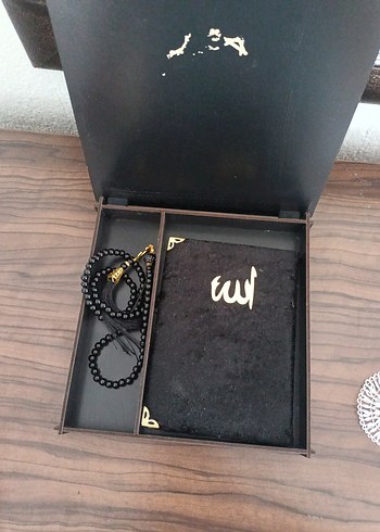 Siyah Kadife Kaplı Kuran-ı Kerim ve Tesbih Seti - Görsel 7