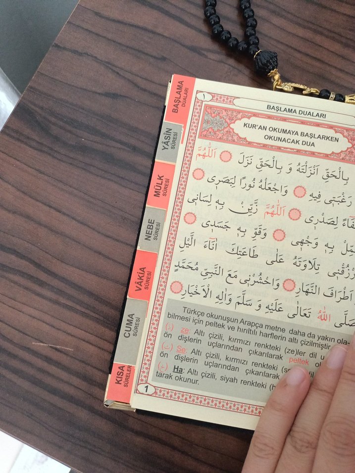 Siyah Kadife Kaplı Kuran-ı Kerim ve Tesbih Seti - Görsel 2
