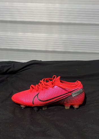 Nike vapor 13 kırmızı Krampon