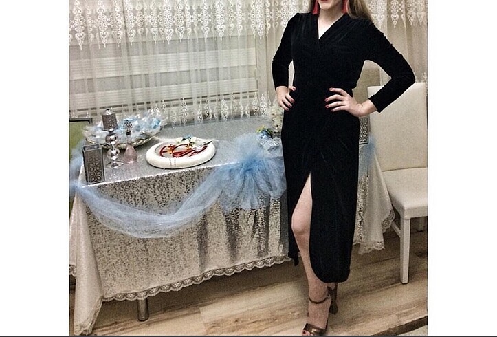 s Beden Kadife siyah elbise