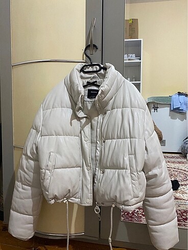 Bershka mont