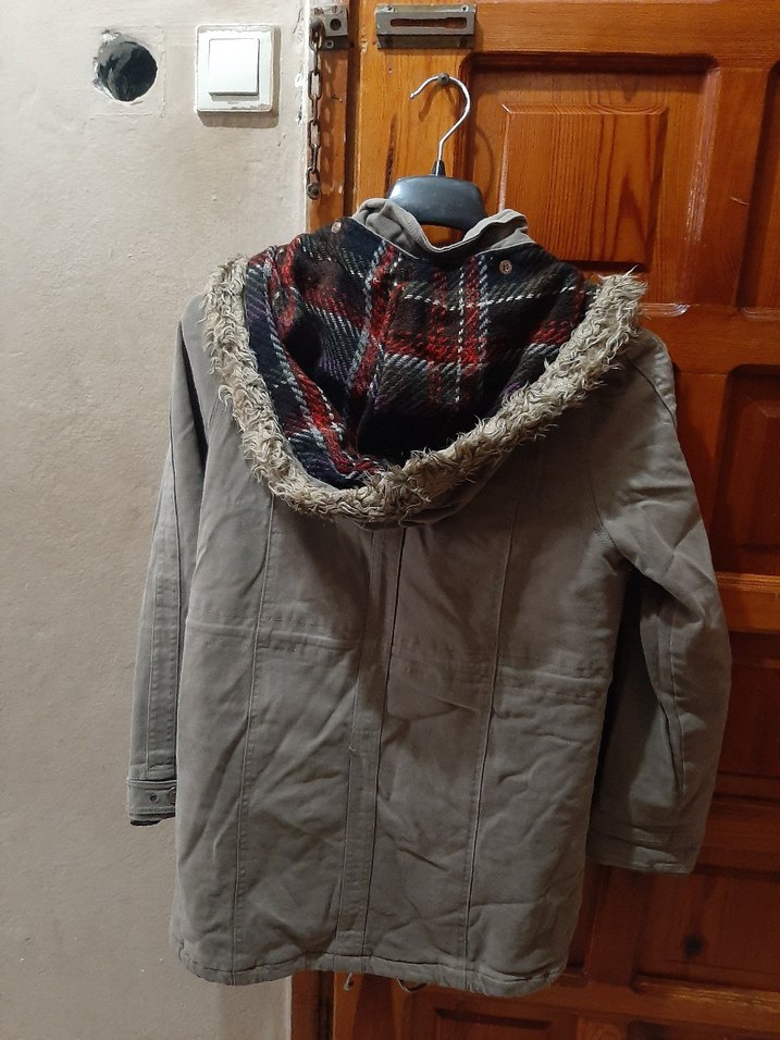 Kürk Detaylı Normal Boy Kadın Kaban - Görsel 3