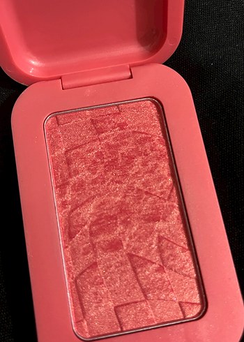 Beden NYX Buttermelt 04 Allık