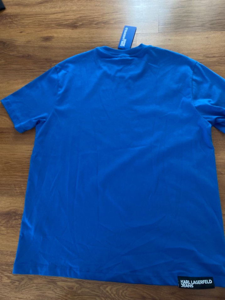 Karllagerferd tişört - Görsel 4