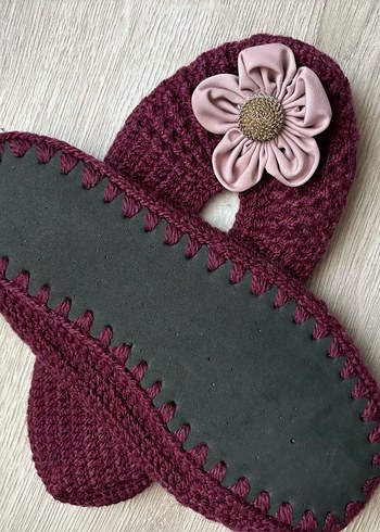 Bordo Örgü Kadın Ev Terliği Çiçek Detaylı - Görsel 3