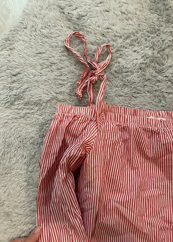 Kırmızı Çizgili Omuz Bağlamalı Bluz - Görsel 2