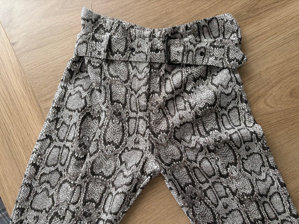 Gri Yılan Desenli Kadın Bol Kumaş Pantolon - Görsel 4