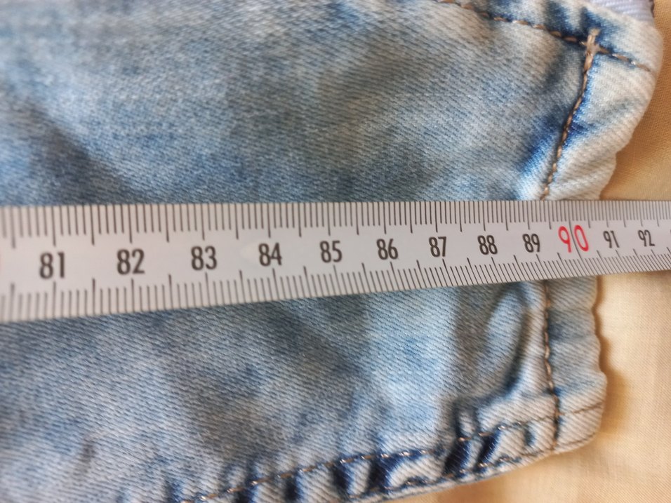 Açık Mavi Yıkamalı Dar Kesim Jean — görsel 9/13