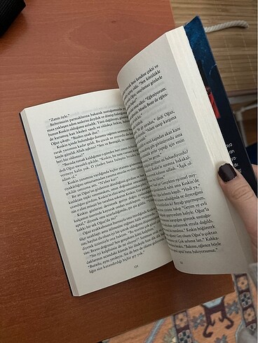  Beden Yere Yakın Yıldızlara Uzak Kitap
