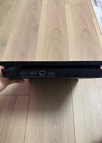 Sony PlayStation 4 Slim Oyun Konsolu