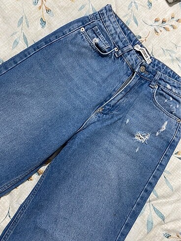straight fit jean
