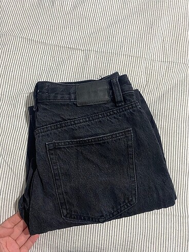 siyah mom jean
