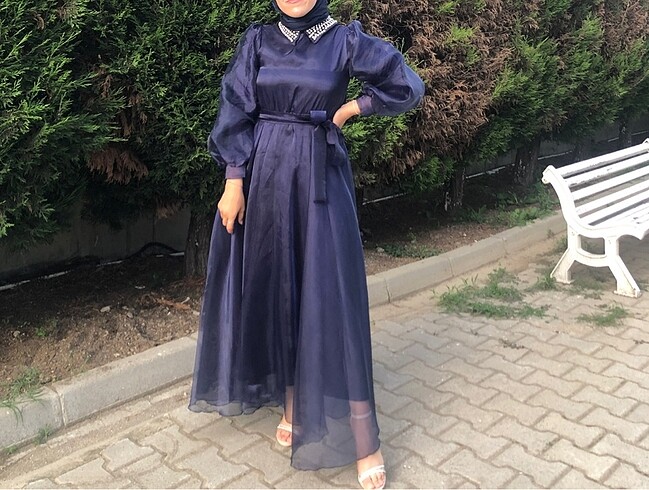 Lacivert incili tül abiye