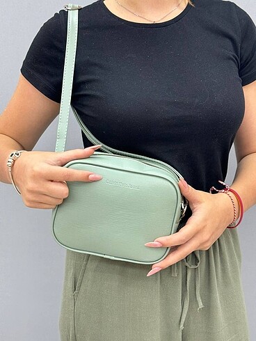 Calvin Klein Ölçüleri 19*15 cm Kod 1200