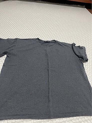 basit tshirt
