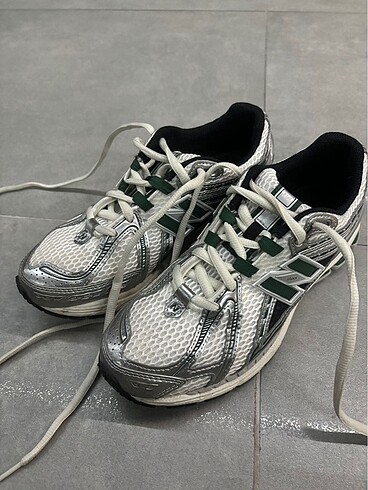 New balance 1906r