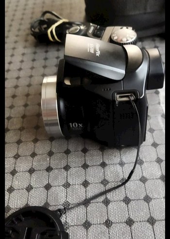 Siyah Dijital Fotoğraf Makinesi ve Çantası - Görsel 6