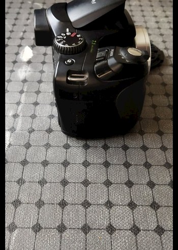 Siyah Dijital Fotoğraf Makinesi ve Çantası - Görsel 5