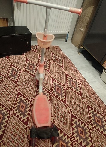 Pembe Çocuk Bisikleti Scoter - Görsel 3