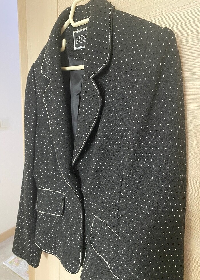 Polin marka puantiyeli siyah ceket - Görsel 3