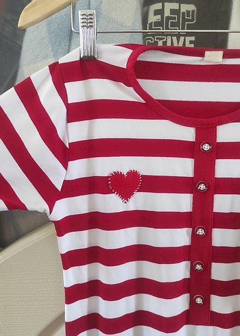 Kırmızı Çizgili Tunik - Görsel 4