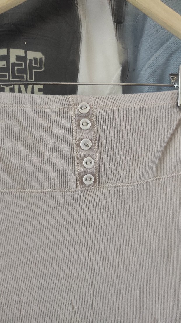 Düğmeli Bej Straplez Kadın Atlet - Görsel 2