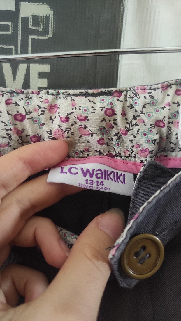 Gri Düğmeli Kot Şort - Görsel 5