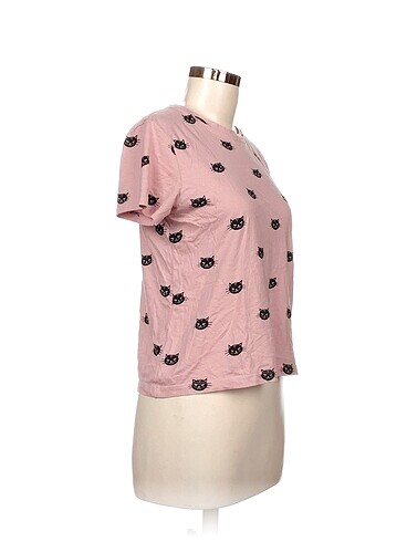 Pull and Bear Pull and Bear T-shirt %70 İndirimli.