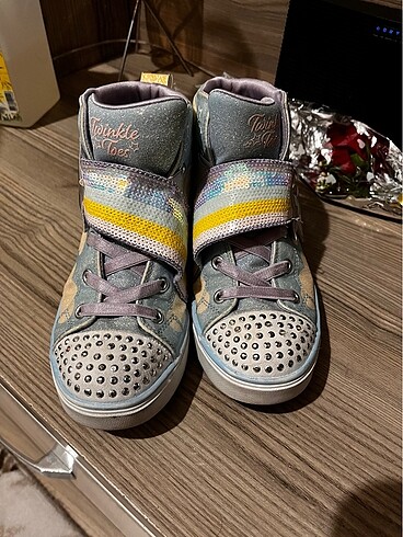 Işıklı sneaker