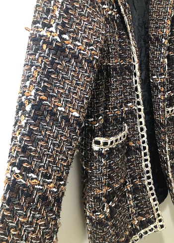 Zincir Detaylı Kahverengi Midi Kadın Kaban - Görsel 3