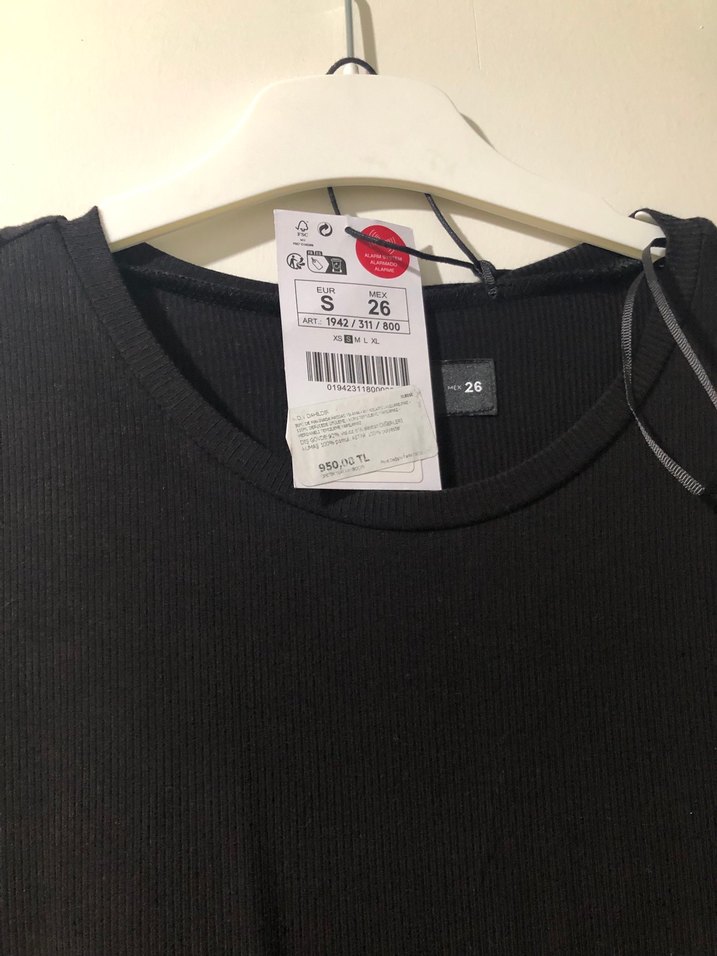 Uzun Kollu Siyah Elbise - Görsel 3