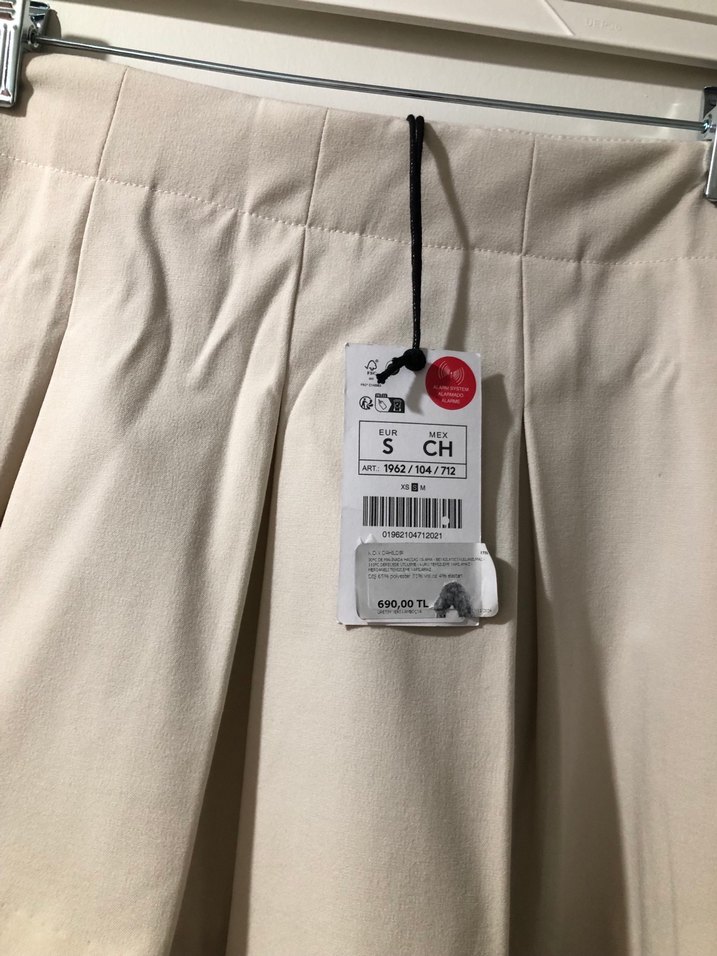 Bej Renkli Pilili Mini Etek - Görsel 4