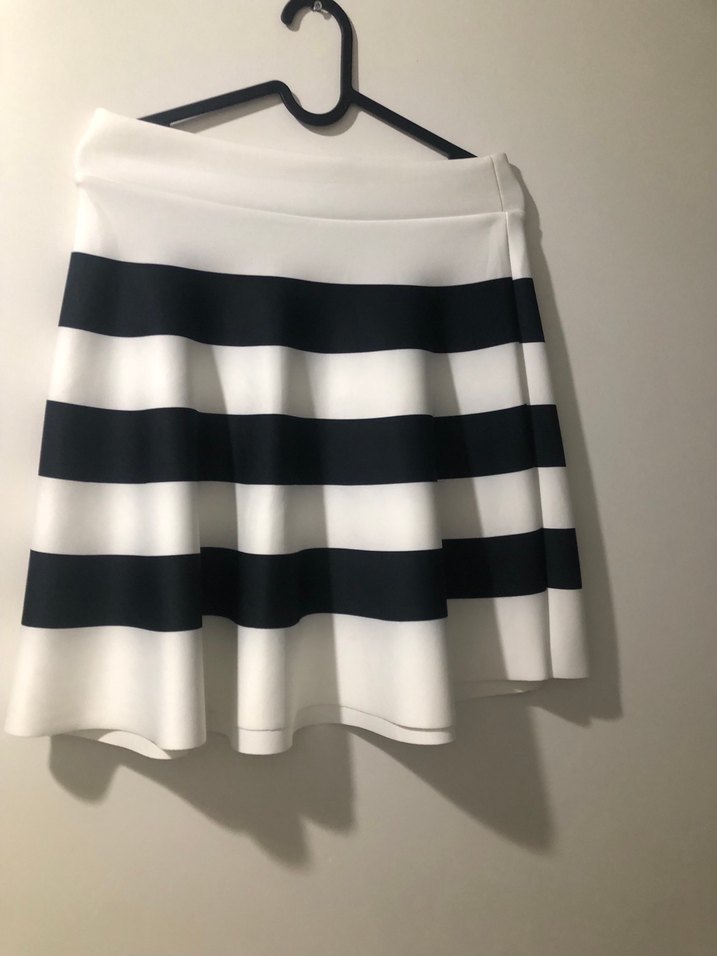 Kadın Çizgili Pileli Mini Etek - Görsel 3