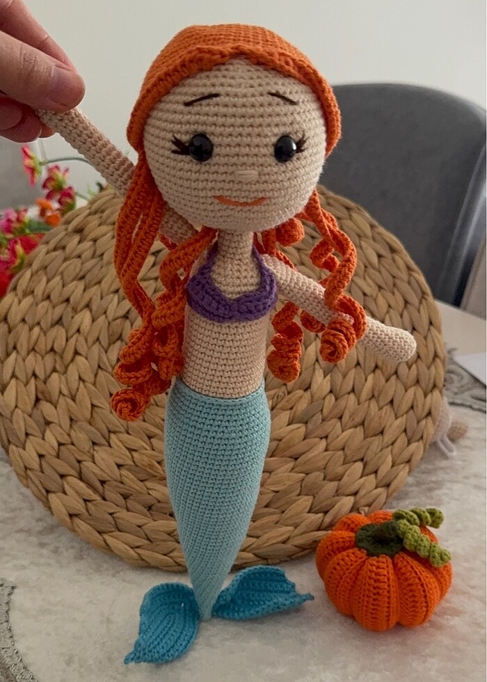 El örgüsü Amigrumi sevimli deniz kızı - Görsel 2