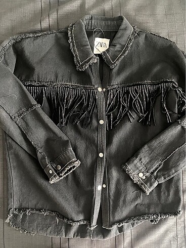 Zara Zara taşlı püsküllü kıt gömlek ceket