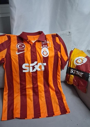 m Beden Galatasaray Erkek Kısa Kollu Forma