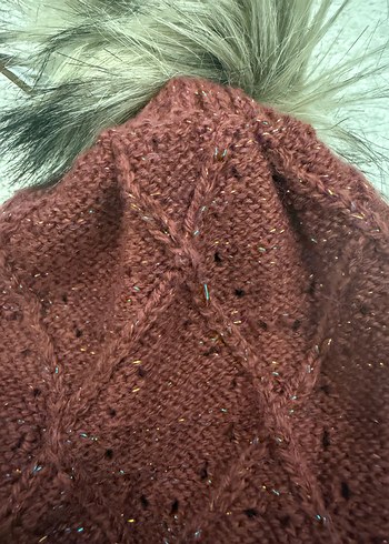 Koyu tarçın renkli Kürklü Kadın Bere - Görsel 2