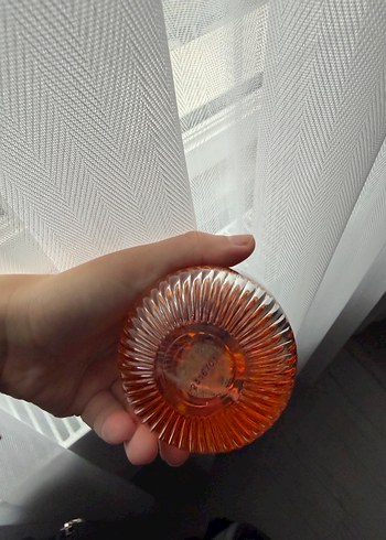 Elie Saab Kadın Parfümü - Görsel 2