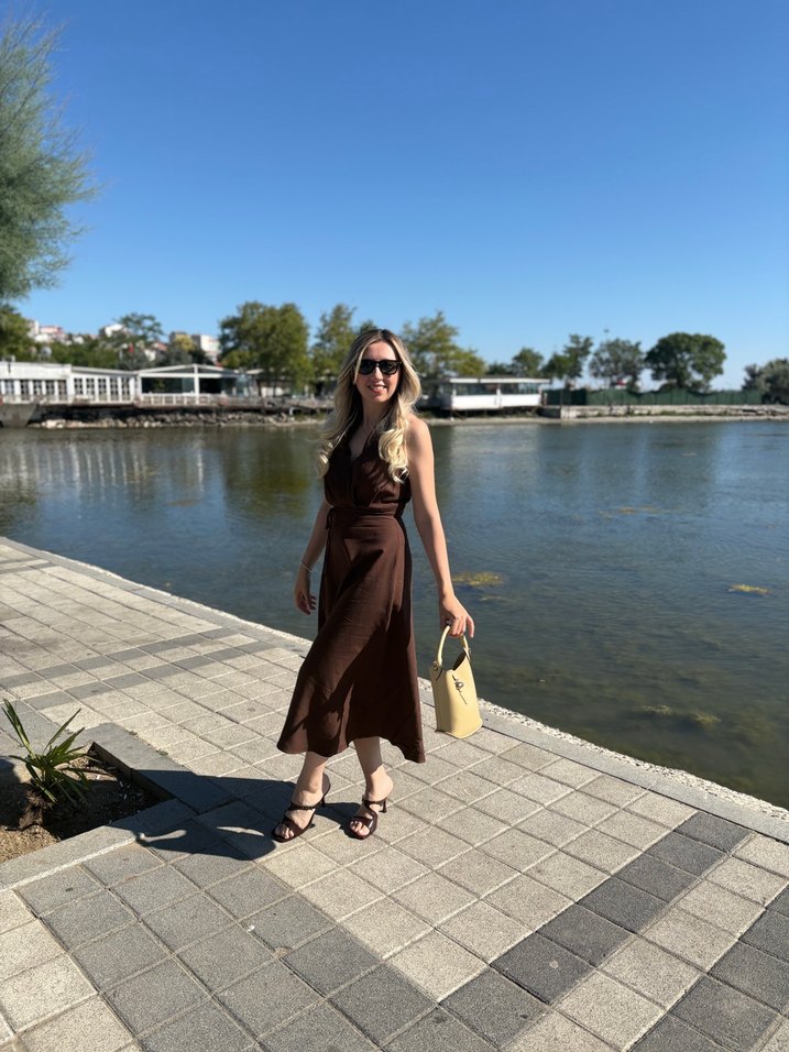 Kahverengi Midi Elbise - Görsel 4