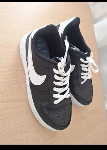 37 Beden beyaz Renk Nike Kadın Gri Beyaz Spor Ayakkabı