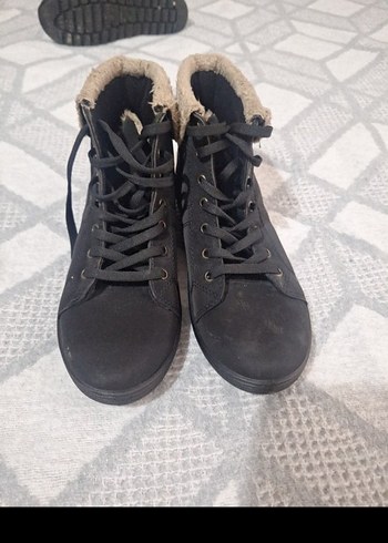 Siyah Süet Kürk Detaylı Dolgu Topuk Bot - Görsel 4