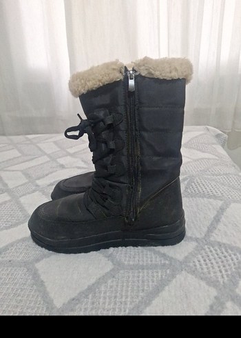 Siyah Kürklü Kadın Botu - Dolgu Topuklu - Görsel 2