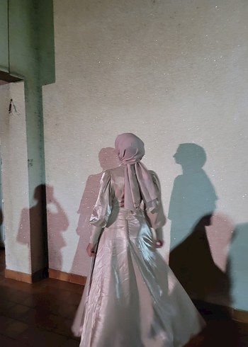 Yandan ipli toz pembe abiye - Görsel 3