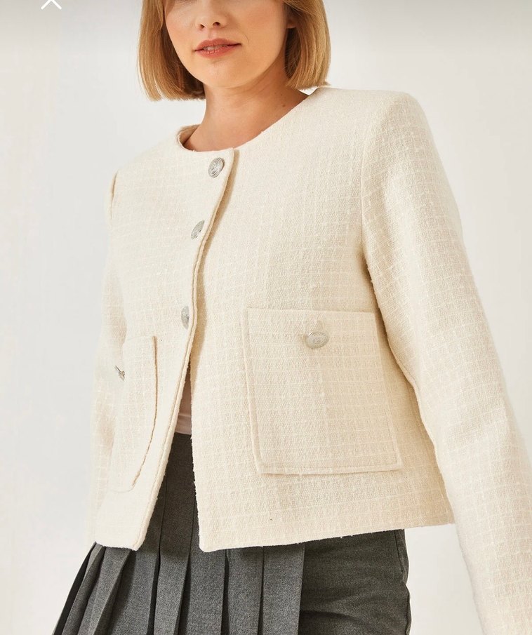 Düğmeli Mini Bej Kadın Ceket - Görsel 2